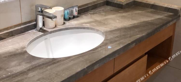 合福国际大酒店(南漳高铁站店)图片