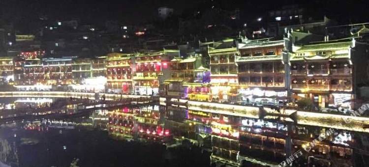 凤凰缘江景宾馆图片