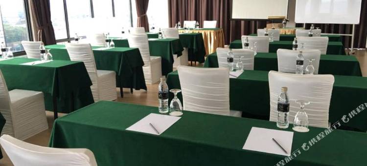 金湾酒店(Goldenbay Hotel)图片