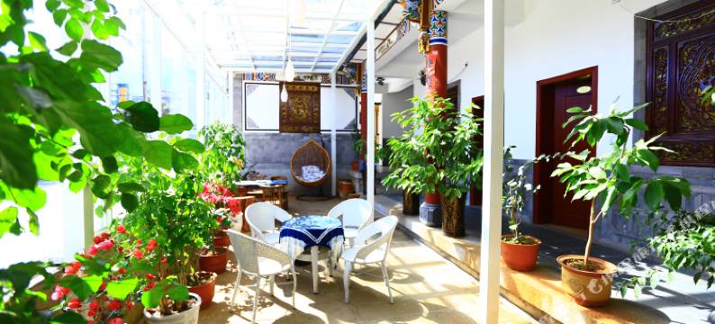 大理巴适吧客栈图片