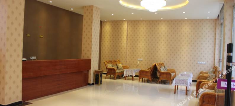 泸定海螺沟隆八步宾馆图片