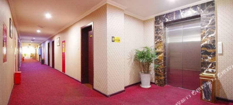 江油纪念碑酒店图片