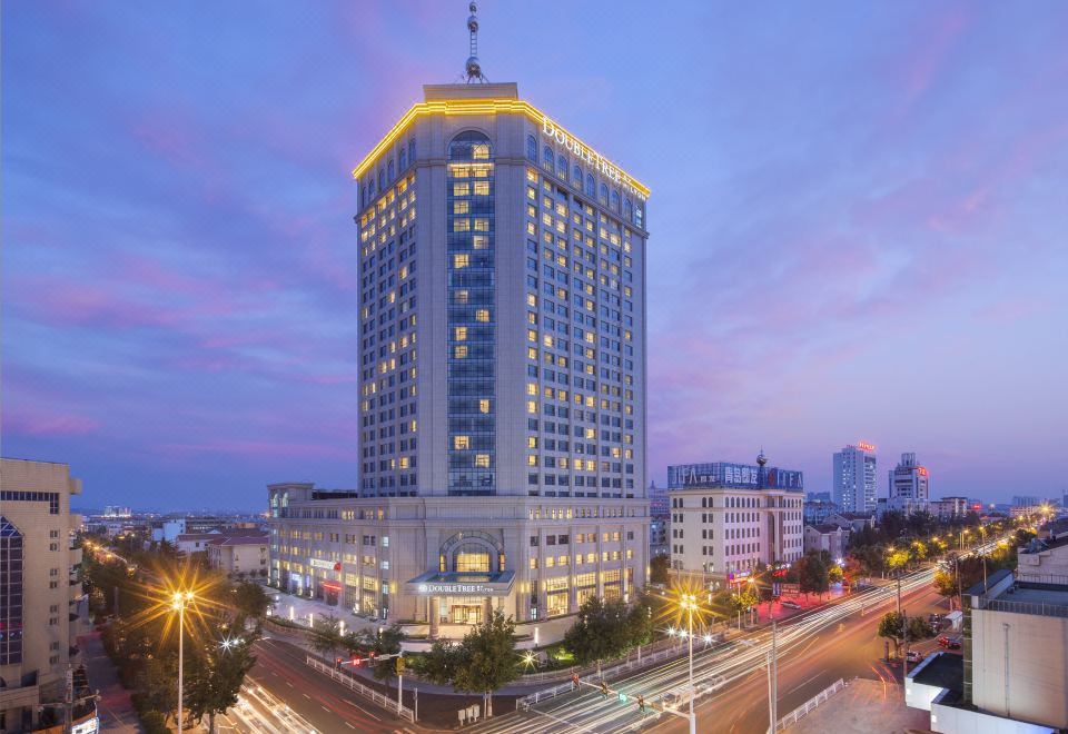 青岛即墨希尔顿逸林酒店外景图