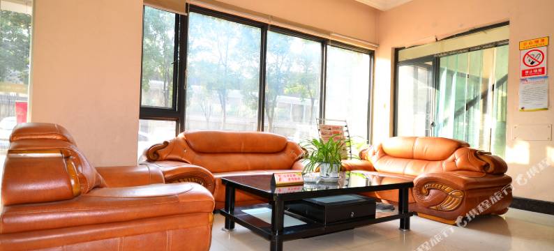 湘捷酒店(东风公司地铁站武汉体育中心店)图片