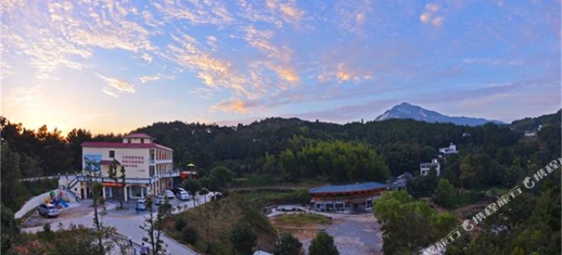 潜山赫比尼斯酒店图片