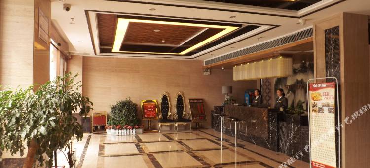 华龙168酒店(洞口东站店)图片