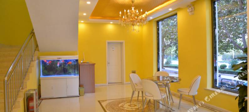 华逸蓝京精选宾馆(泰安光彩市场店)图片