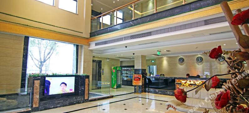 五瑞华廷南山酒店(重庆邮电大学店)图片