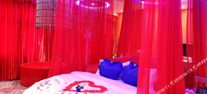 华尚电影酒店(龙华地铁站店)图片