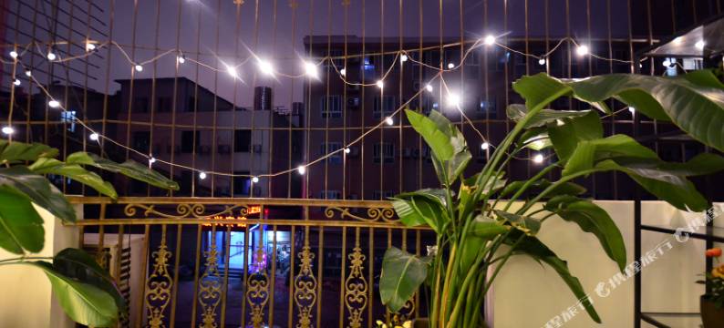 武汉公子楼上请青旅图片