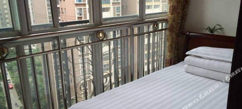 成都七夕家庭酒店公寓图片