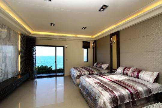 花莲礁岩海湾主题民宿