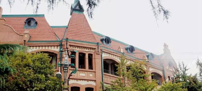 君品海岸酒店(青岛火车站地铁站栈桥店)图片