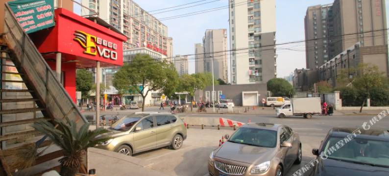 格林豪泰智选酒店(上海曹安公路定边路地铁站店)图片
