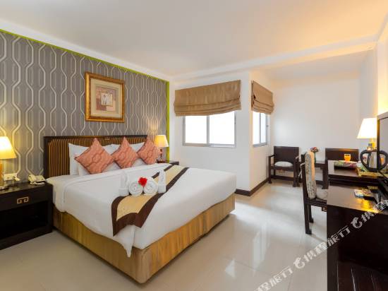 芭堤雅金色城市水療酒店