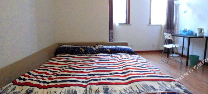 上海外滩南京路步行街俊俊之家普通公寓图片