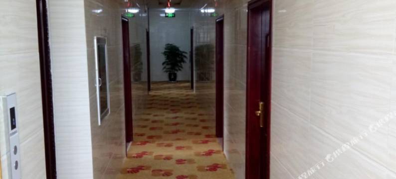 广南东坡酒店图片