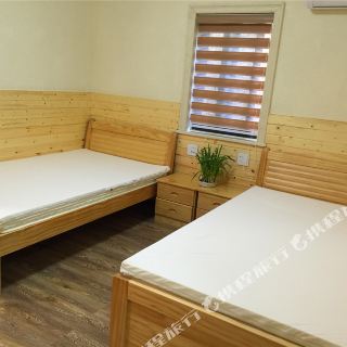 1/ 10 集庆禅寺 浙江省杭州市富阳区南新线 乘坐2116c线到三合桥驼揪