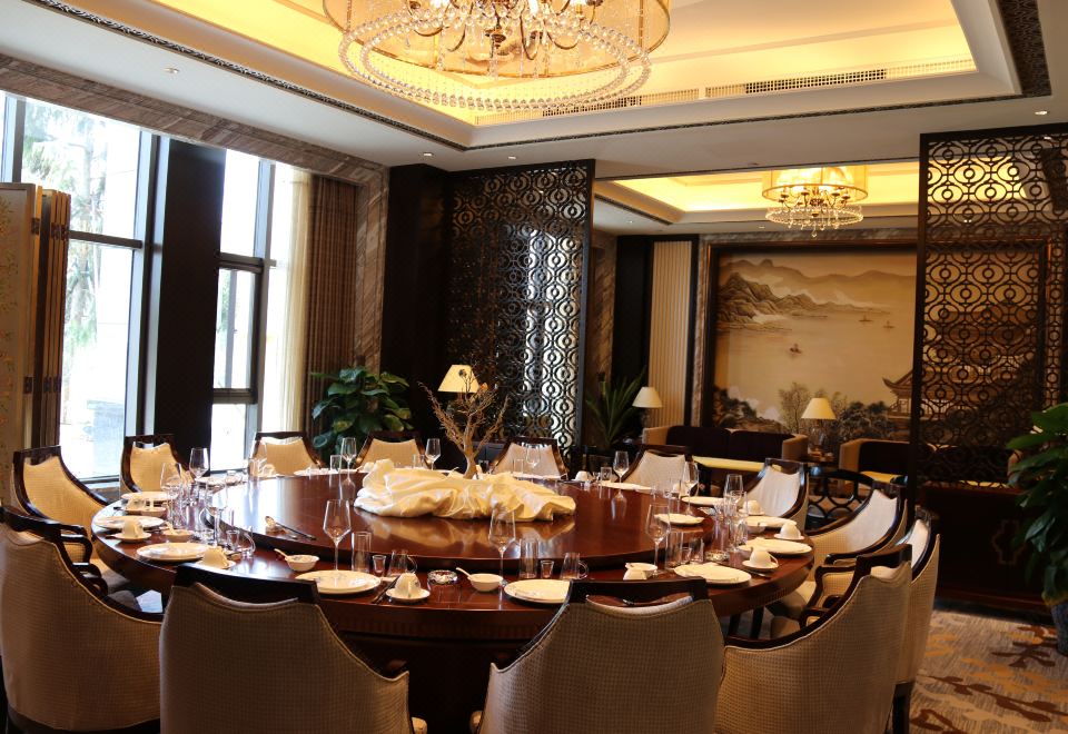 Gonghanglv Huanghe Pearl International Hotel Hotel Overview