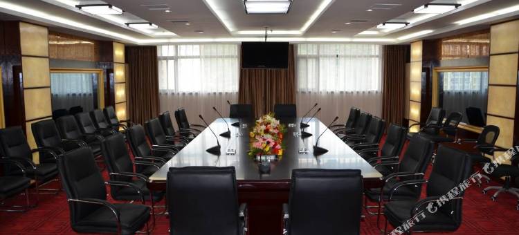 富源森岳酒店图片