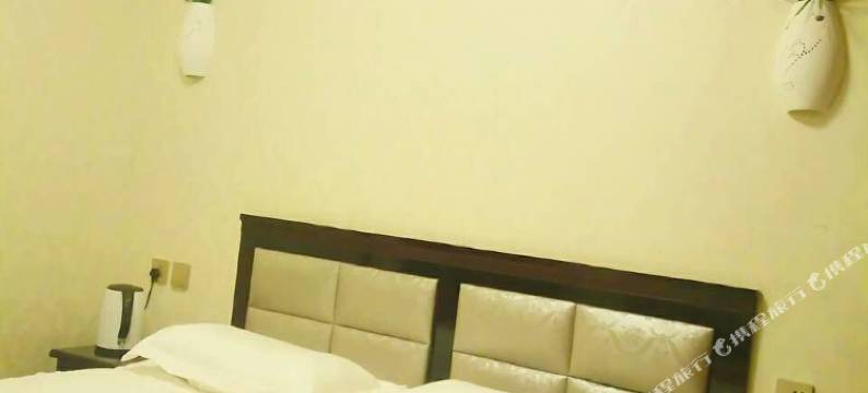 泸定红桥宾馆图片