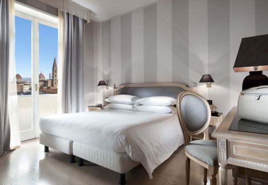 c-hotels Ambasciatori Hotel Overview