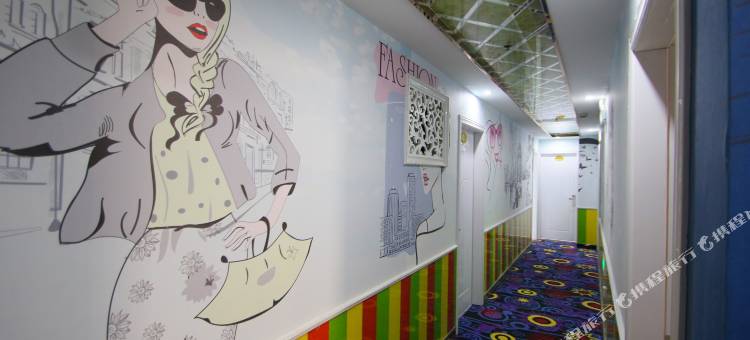 伊顶家宾馆(上海芷江中路店)图片