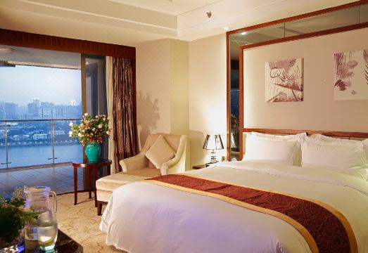 Sun Yat-sen University Kaifeng Hotel Hotel Overview