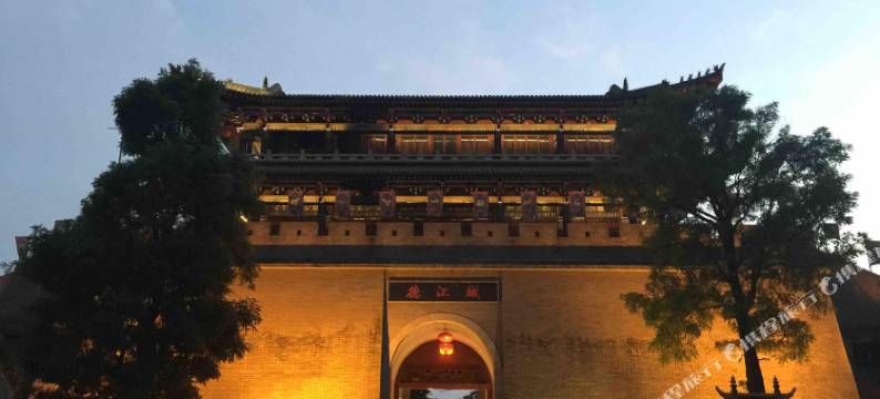 蓝溪阁酒店(楚雄彝人古镇店)图片