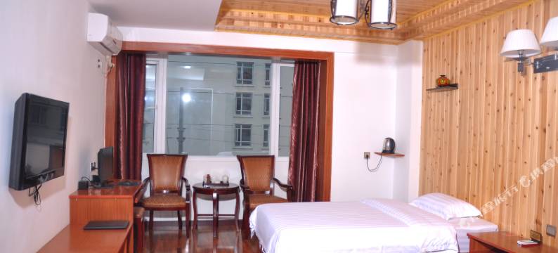 汉源阿咪子民俗大酒店图片