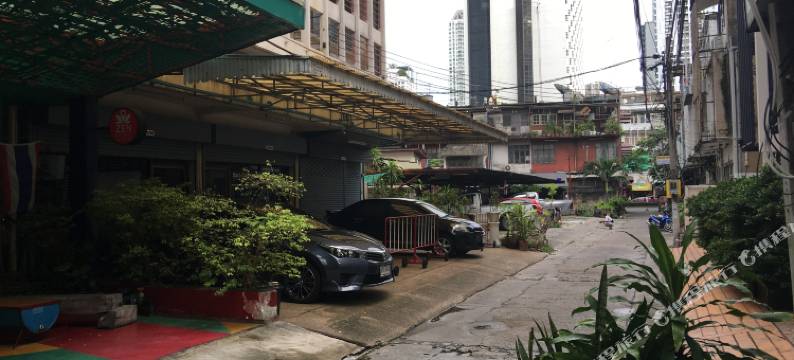 是隆艺术旅舍(Miloft Silom14)图片