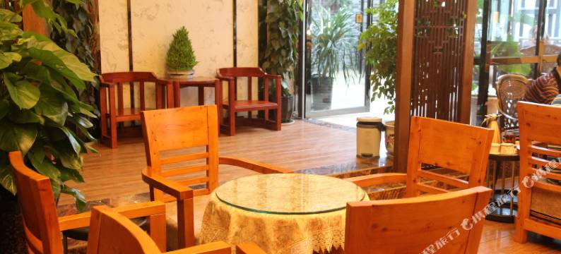 凯旋国际风尚主题酒店图片