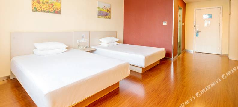 TOWO上品酒店(西部汽配城店)图片