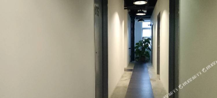 白色阁楼酒店(White Loft Hotel)图片
