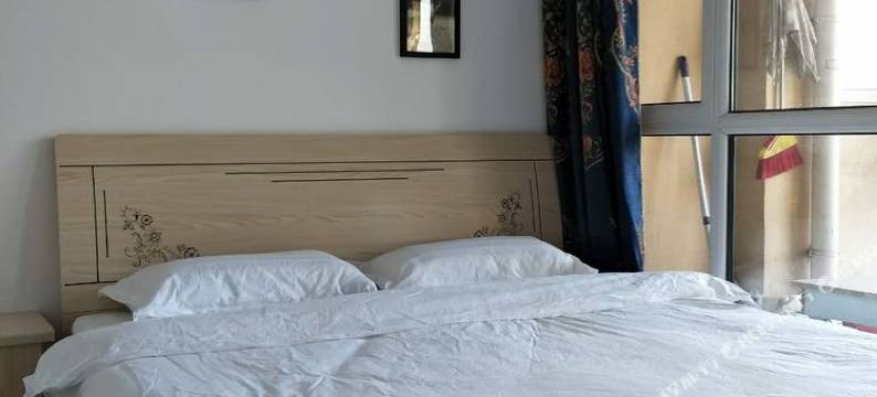 蓬莱海边三室一厅复式图片