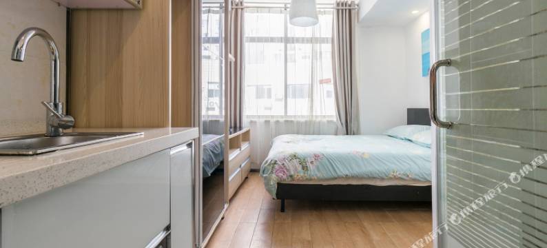 上海您得小家在这里公寓(曲阳新村分店)图片