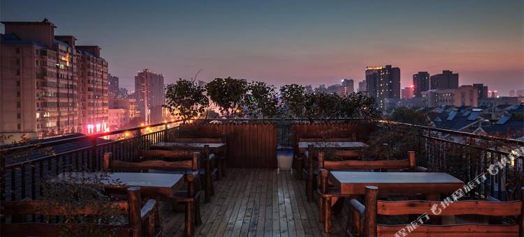 长沙缦泊湾酒店(梅溪湖东地铁站店)图片