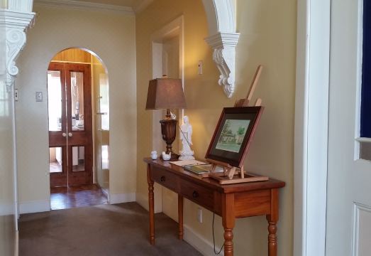 Designer Cottage Hotel Overview