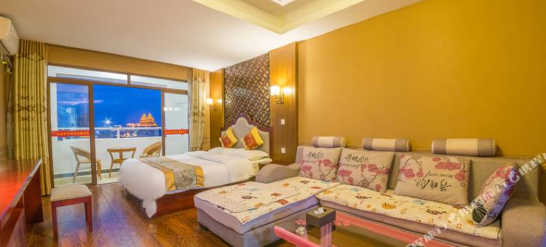 西双版纳七彩曼景度假酒店(告庄星光夜市店)图片