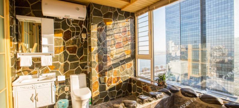 丹东途悦江景温泉公寓(江户城店)图片