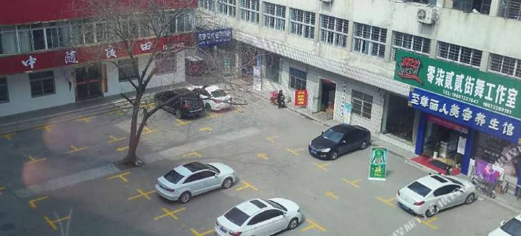 雅白酒店(随州大润发店)图片