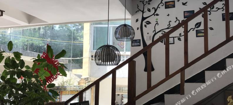 元阳山外青山客栈图片