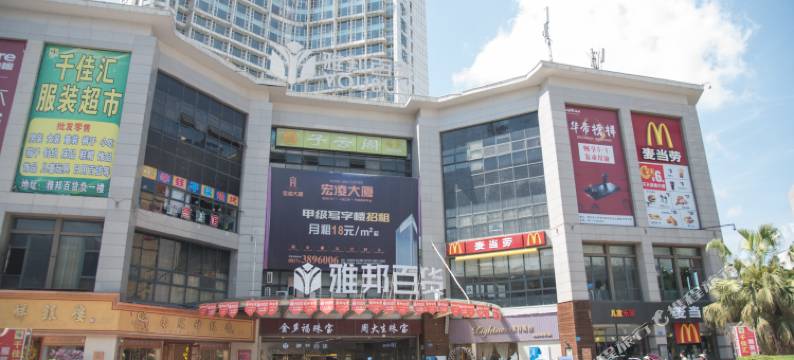 鑫海精品酒店(南充五星花园沃尔玛店)图片