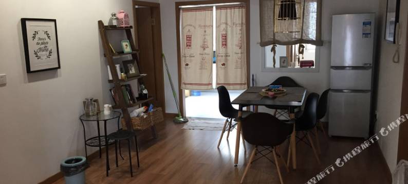 上海万有引力青年旅舍图片