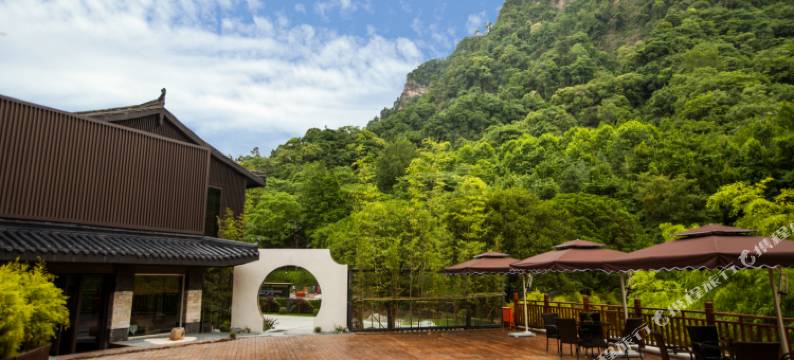 都江堰青城山庄图片
