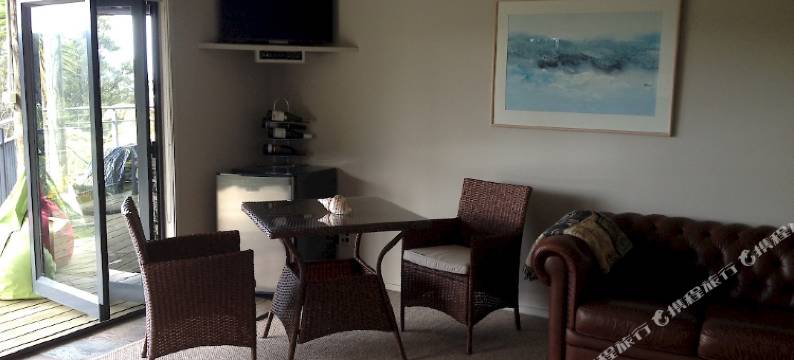 旺阿马塔维斯塔斯家庭旅馆(Whangamata Vistas B&B)图片