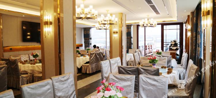 峨眉山雷洞坪留香阁饭店图片