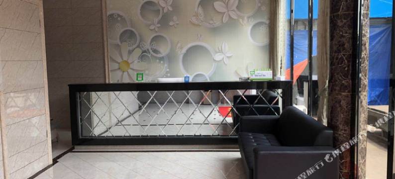 龙安精品酒店(武汉巨龙大道地铁站天河机场店)图片