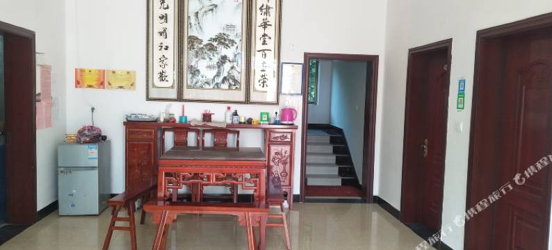 婺源山景红枫客栈图片