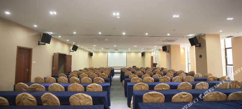 佛山艾尚国际公寓(佛山陶瓷总部南庄地铁站店)图片